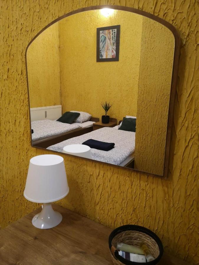 Gosciniec Glucholazy Zdroj Aparthotel Exterior foto